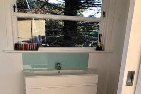 Photo of property in 28-30 Matipo Street, Eastbourne, Lower Hutt, 5013