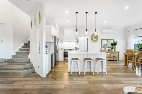 Photo of property in 2 Quarter Deck Lane, Gulf Harbour, Whangaparaoa, 0930