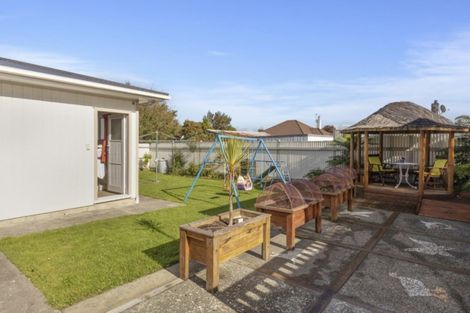 Photo of property in 104 Kowhai Street, Naenae, Lower Hutt, 5011
