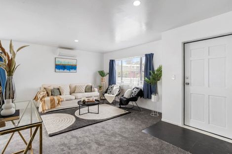 Photo of property in 80 Robert Skelton Place, Clendon Park, Auckland, 2103