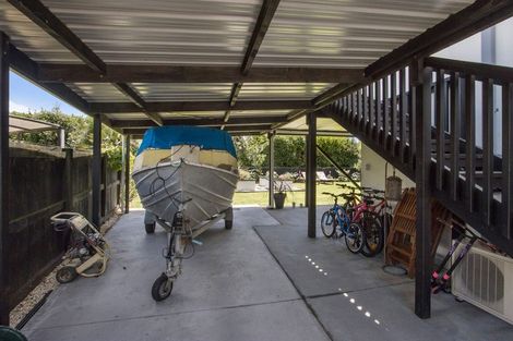 Photo of property in 12 Haden Place, Omokoroa, 3114