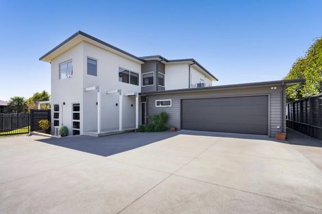 Photo of property in 5d Vardon Way, Waiwhakaiho, New Plymouth, 4312