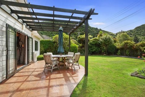 Photo of property in 11 Pokaka Street, Birchville, Upper Hutt, 5018