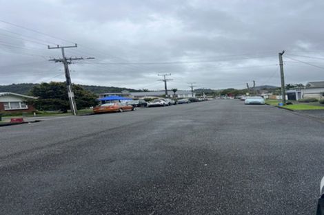 Photo of property in 17 Wolfe Street, Regent, Whangarei, 0112