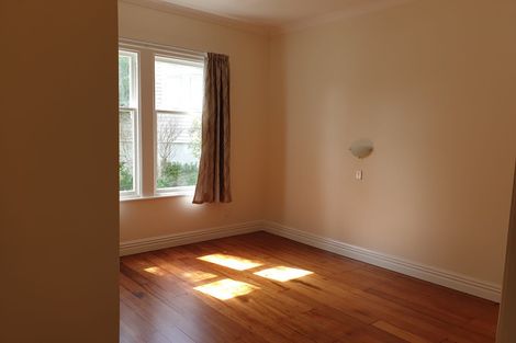 Photo of property in 78 Raroa Road, Kelburn, Wellington, 6012