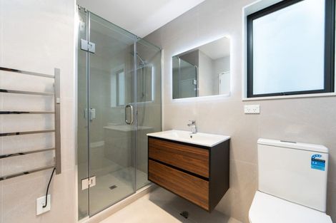 Photo of property in 15 Whiteywood Street, Westgate, 0814