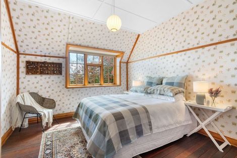 Photo of property in 10 Maire Street, Eastbourne, Lower Hutt, 5013