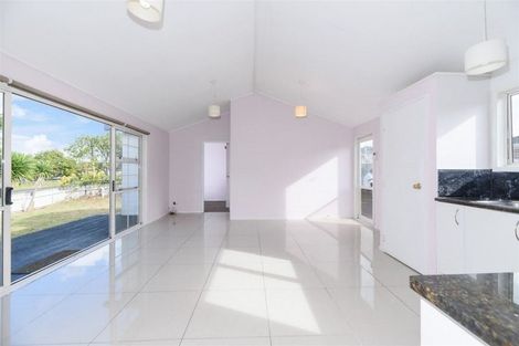 Photo of property in 2 Walters Road, Mount Wellington, Auckland, 1062