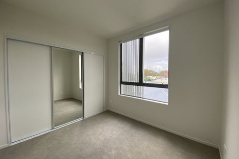 Photo of property in 5/2 Moor Avenue, Te Atatu Peninsula, Auckland, 0610