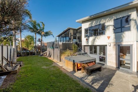 Photo of property in 283 Oceanbeach Road, Mount Maunganui, 3116