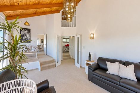 Photo of property in 400 Onemana Drive, Onemana, Whangamata, 3691