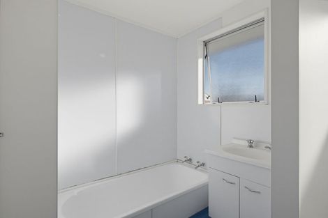 Photo of property in 8 Kilkee Terrace, Flaxmere, Hastings, 4120