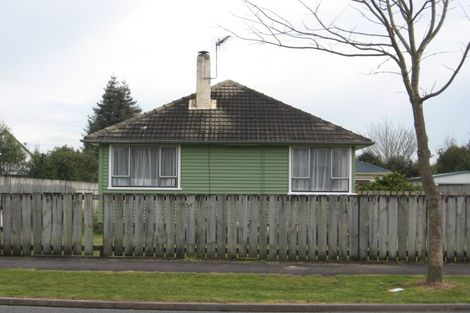 Photo of property in 57 Sare Crescent, Fairfield, Hamilton, 3214