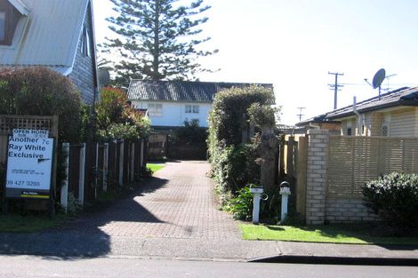 Photo of property in 7c Centreway Road, Orewa, 0931