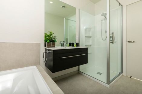 Photo of property in 17 Papa Orchard Drive, Kumeu, 0810