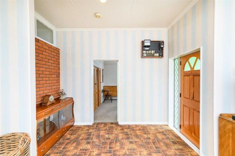 Photo of property in 201 Bridge Street, Bulls, 4818