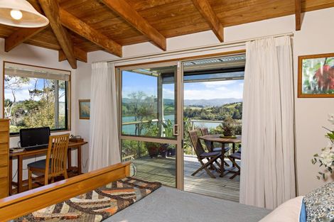 Photo of property in 5 Kanuka Road, Sandspit, Warkworth, 0982