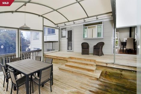 Photo of property in 17 Peterhouse Place, West Harbour, Auckland, 0618