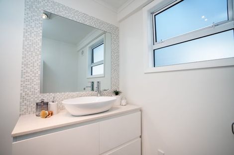 Photo of property in 77 The Parade, Paekakariki, 5034