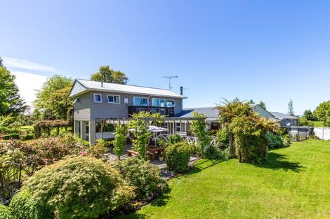 Photo of property in 52 Whakaroa Road, Kinloch, Taupo, 3385