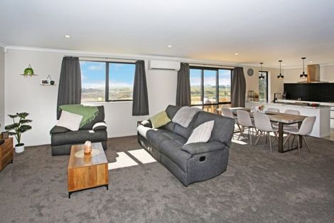 Photo of property in 49 Te Ara Aukati Terrace, Pokeno, 2471