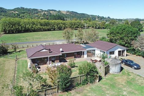 Photo of property in 244 Cossey Road, Drury, 2577