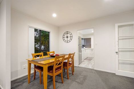 Photo of property in 2/54 Granville Drive, Massey, Auckland, 0614