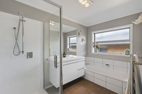 Photo of property in 40 Penrod Drive, Bell Block, New Plymouth, 4312