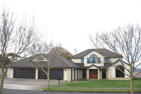 Photo of property in 4 Mull Place, Wattle Downs, Auckland, 2103
