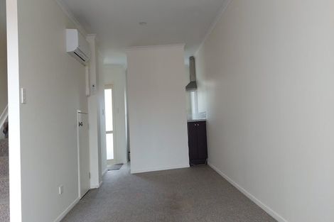 Photo of property in 10 Rosandich Drive, Sunnyvale, Auckland, 0612