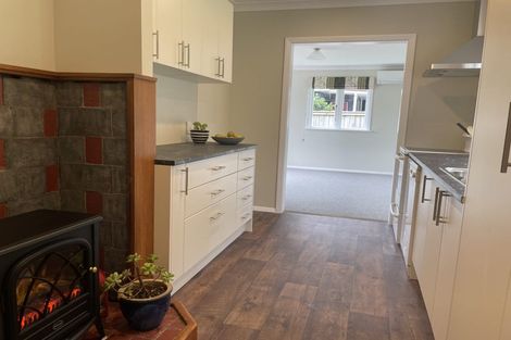 Photo of property in 3 Rowe Parade, Wainuiomata, Lower Hutt, 5014