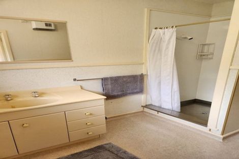 Photo of property in 34 Cannon Hill Crescent, Mount Pleasant, Christchurch, 8081