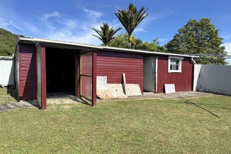 Photo of property in 10 Ashmore Avenue, Cobden, Greymouth, 7802