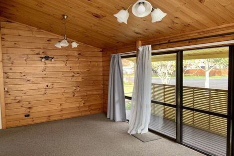 Photo of property in 36 Paul Drive, Ngatea, 3503