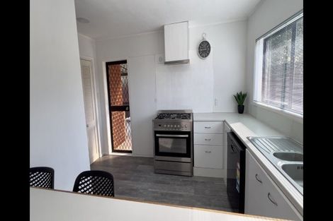 Photo of property in 11a Orewa Heights Crescent, Orewa, 0931