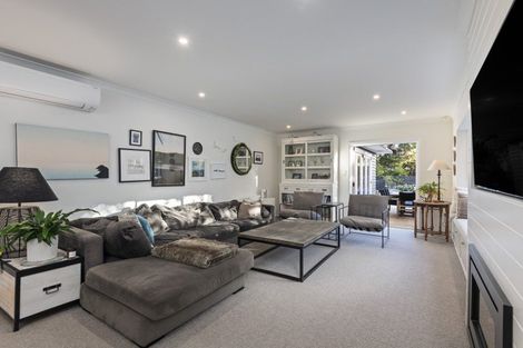 Photo of property in 240a Victoria Avenue, Hokowhitu, Palmerston North, 4410