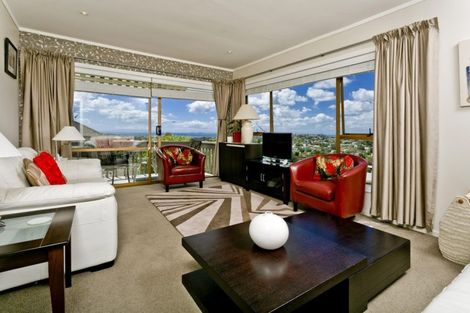 Photo of property in 1/2 Morice Place, Torbay, Auckland, 0630