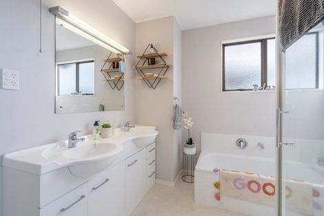 Photo of property in 73 Kildare Rise, Waikiwi, Invercargill, 9810