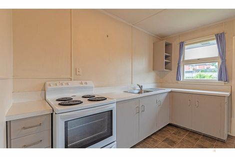 Photo of property in 3 Clifton Terrace, West End, Timaru, 7910