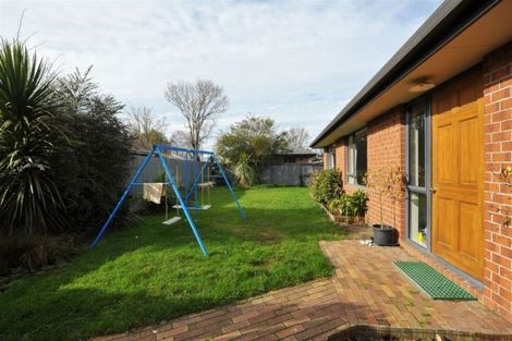 Photo of property in 40a Lambeth Crescent, Redwood, Christchurch, 8051