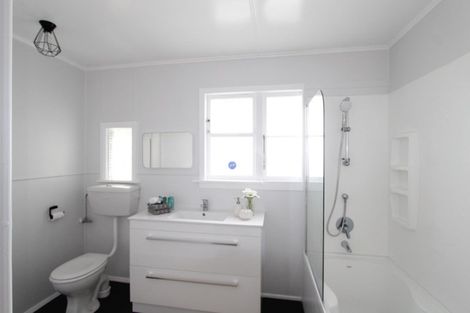 Photo of property in 3 Princess Street, Pahiatua, 4910