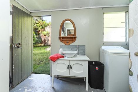 Photo of property in 40 Tombleson Road, Lake Rotoma, Rotorua, 3074