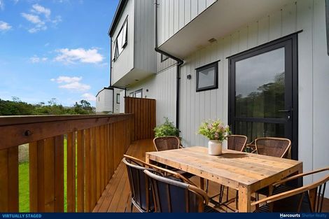 Photo of property in 132e Tiriwa Drive, Massey, Auckland, 0614