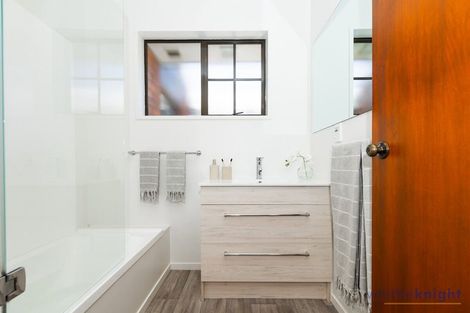 Photo of property in 34 Strathean Avenue, Avonhead, Christchurch, 8042