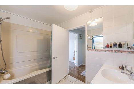 Photo of property in 34b Shakespear Road, Army Bay, Whangaparaoa, 0930