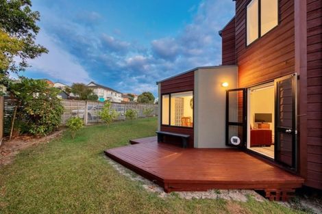 Photo of property in 1/10 Altair Place, Windsor Park, Auckland, 0632