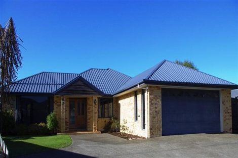 Photo of property in 11 Monterey Place, Parklands, Christchurch, 8083