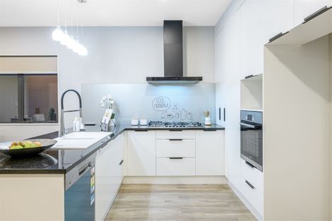 Photo of property in 18 Kano Way, Hobsonville, Auckland, 0616