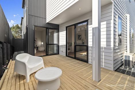 Photo of property in 105a Sycamore Drive, Sunnynook, Auckland, 0620