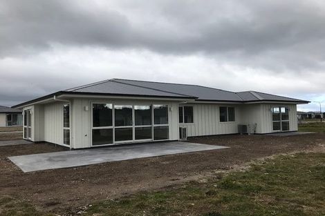 Photo of property in 4 Bastille Court, Rangatira Park, Taupo, 3330